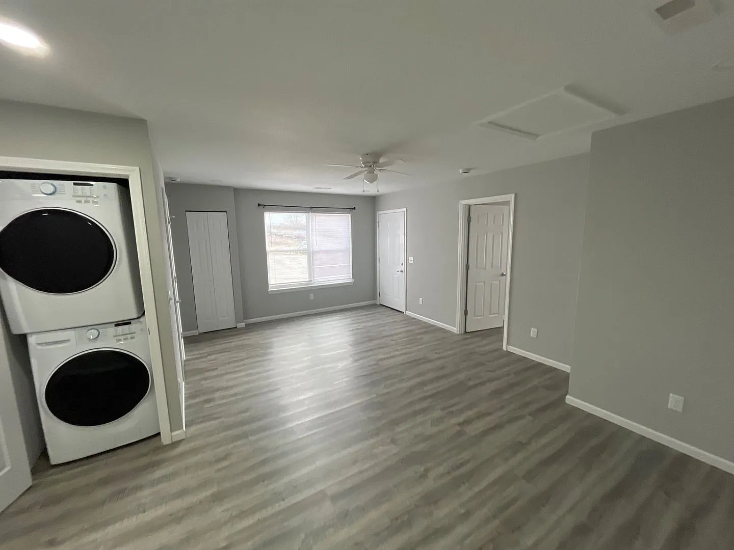 309 Grant Court — Photo 2