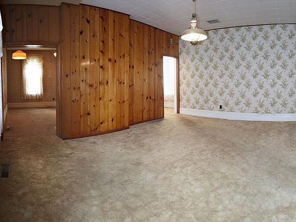 4th image of 2507 Grand Ave
