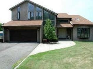 189 Basket Rd, Webster, NY 14580