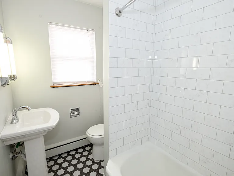 Iglehart Court — Photo 26