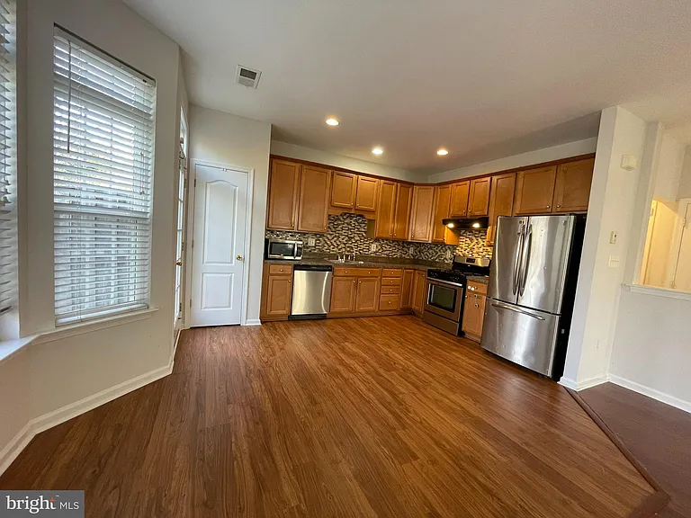 314 Kintyre Ln — Photo 10