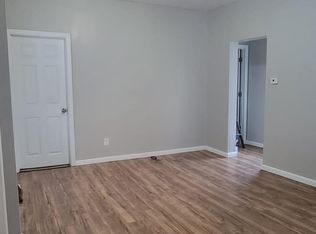 54 Hancock St, Girard, OH 44420