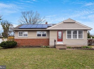 1504 Essex Dr, Cinnaminson, NJ 08077