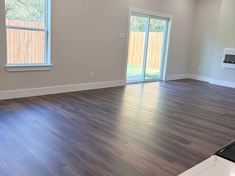 Mountain Trail Townhomes — Photo 17