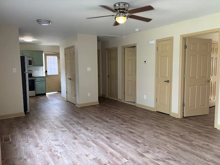 2942 Forest Park Dr — Photo 4