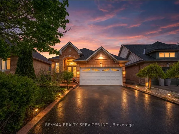 3 Orchid Dr, Brampton, ON L7A 1M4
