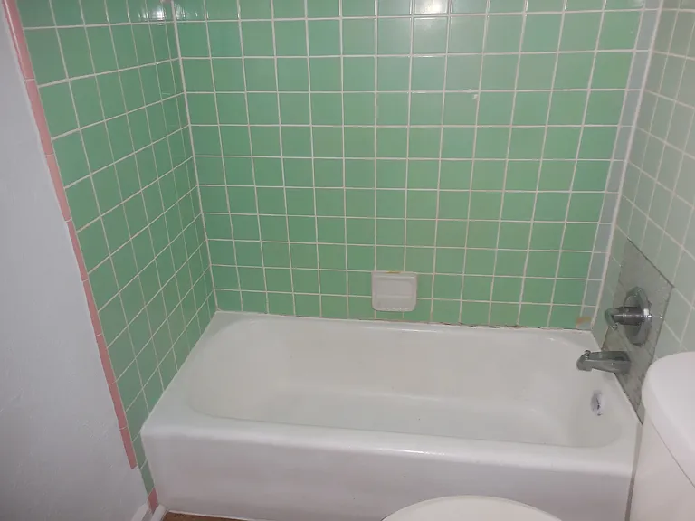 701 W Yandell Dr #12-1 — Photo 16
