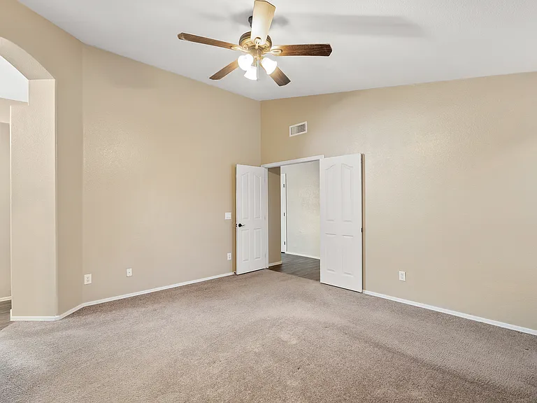 7936 W Taro Ln — Photo 13