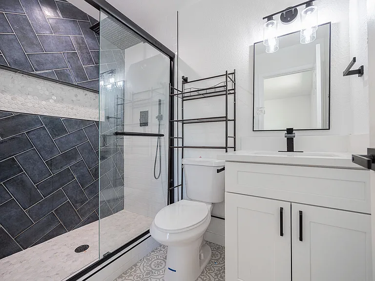 2519 W Vineyard Rd — Photo 16