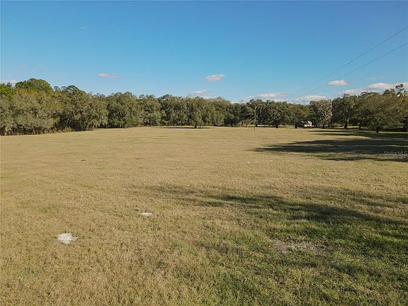 4th image of 369 SW Ada Ct