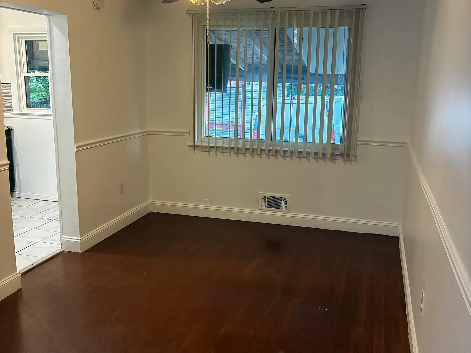 4 bed, 2070 sqft, $2,800 — Photo 3