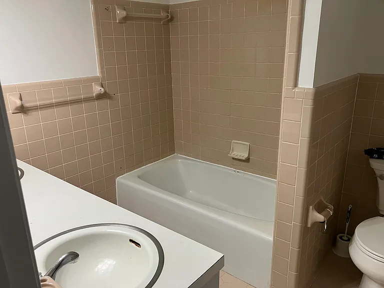 3608 Red Bud St — Photo 7