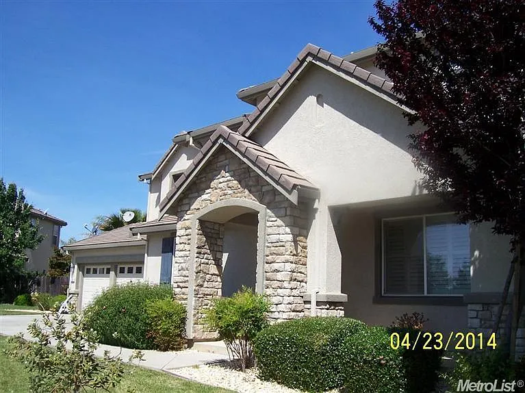 1132 Lauchert Pl photo 1