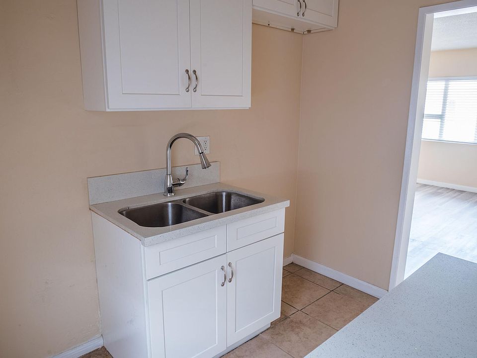 1st image of 16433 Woodruff Ave APT 37