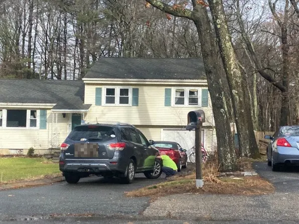 122 Waltham St, Maynard, MA 01754