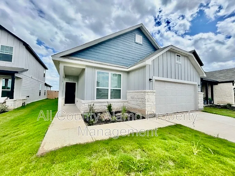 4153 Bermuda Ln — Photo 2