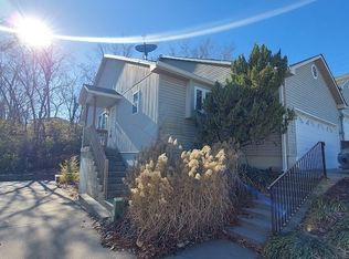 3009 S Shrank Cir, Independence, MO 64055