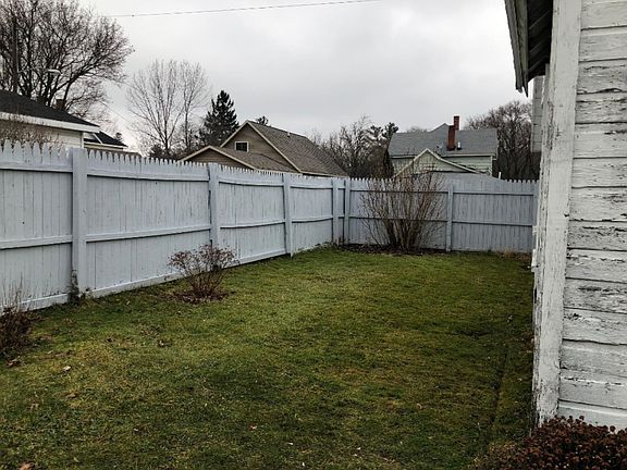 3rd image of 107 Green St