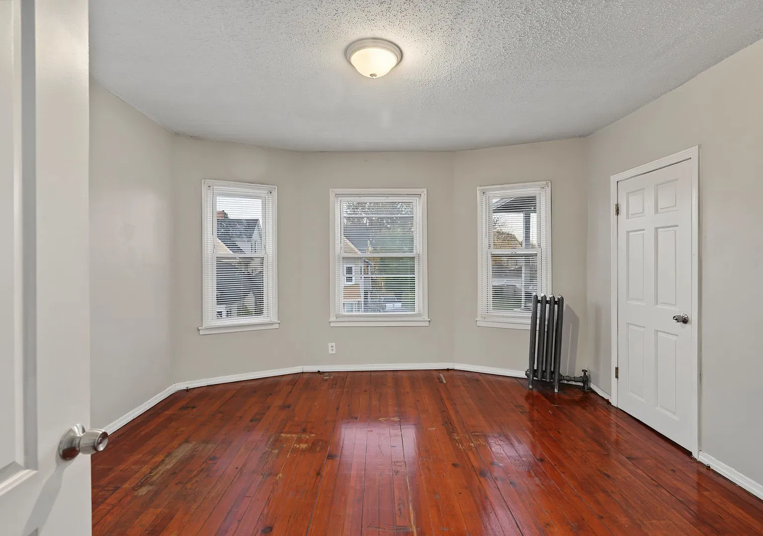 28-30 Webster — Photo 3