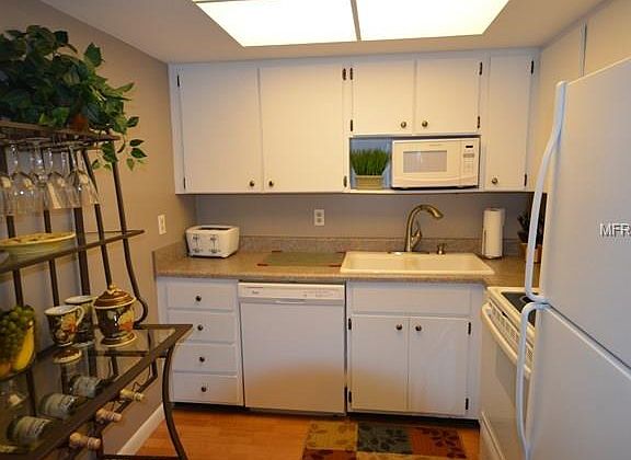 2nd image of 618 Bird Bay Dr S APT 118