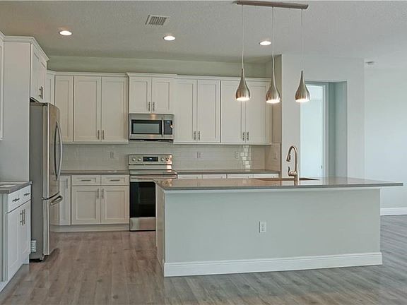 5th image of 1418 SW Glastonberry Ave