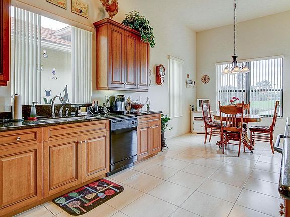5th image of 10103 Noceto Way