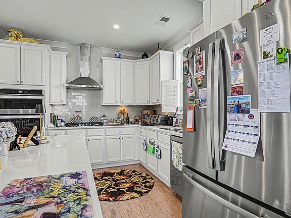 5th image of 6005 Curran St.