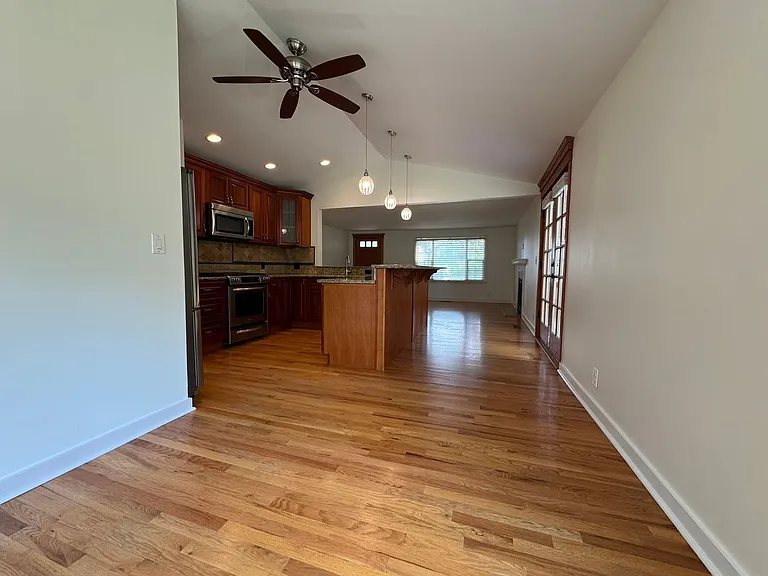 3420 W Bertona St — Photo 19