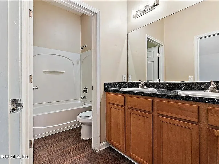 9155 Mill Grove Dr — Photo 17