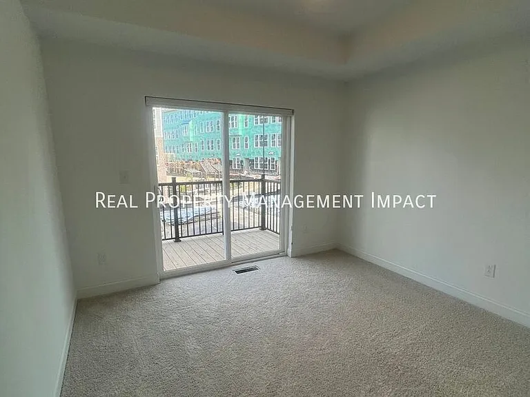 616 Market Grove Dr #100 — Photo 23