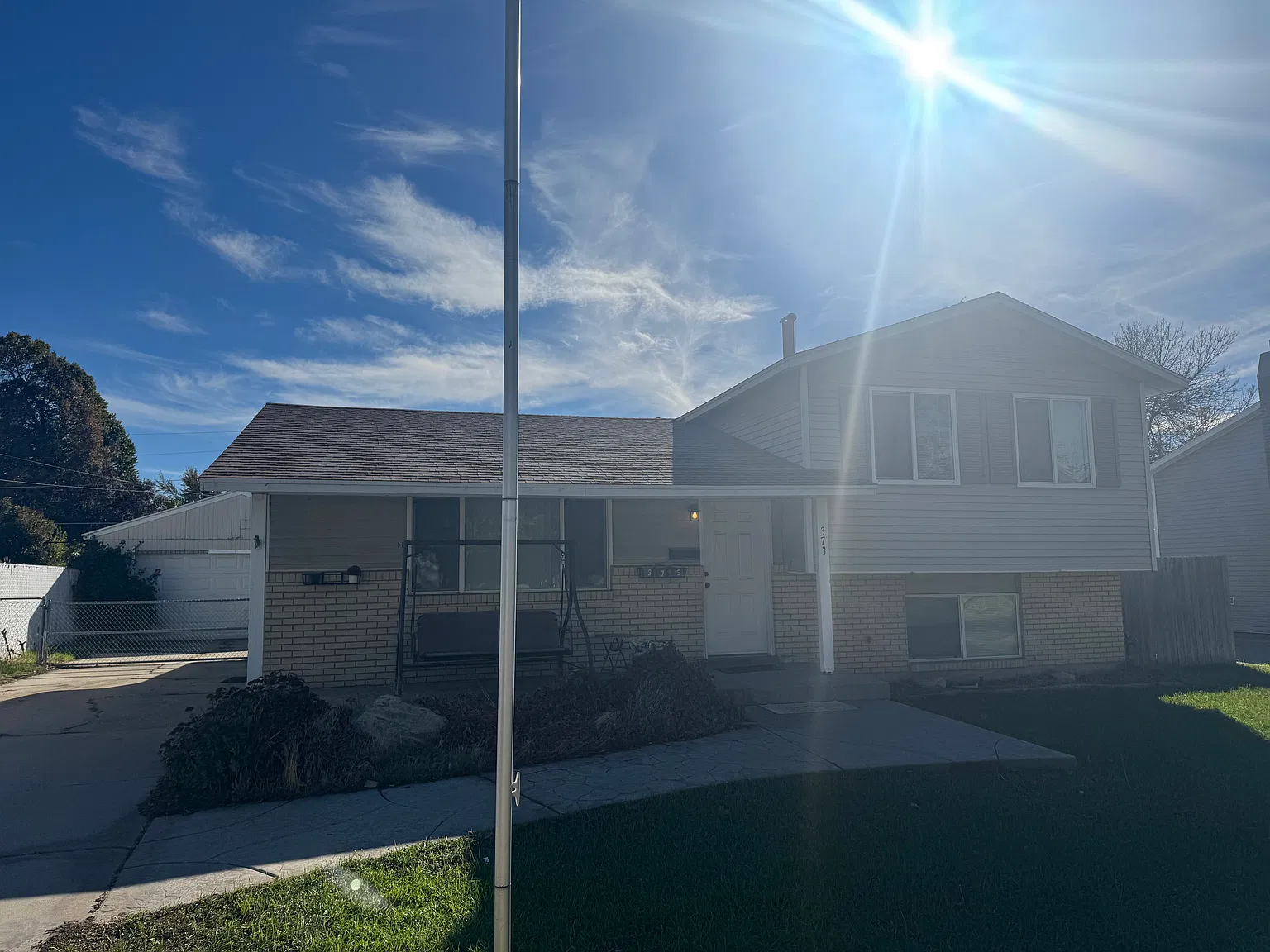 4 bed, 2000 sqft, $2,700 — Photo 1