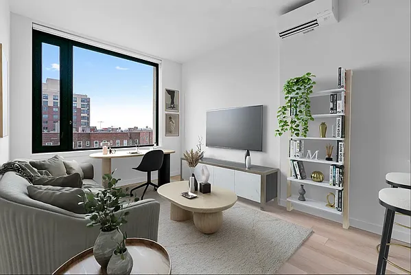 Living room, photo 2