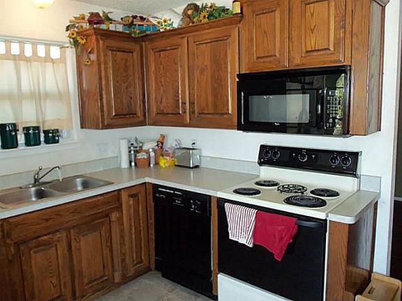 5th image of 3200 Braford Dr