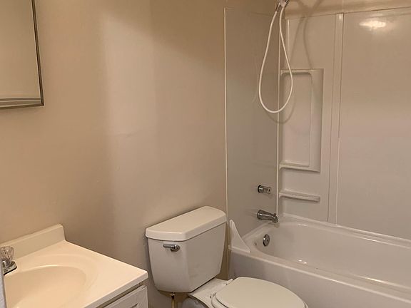 5th image of 1417 Lois Ln