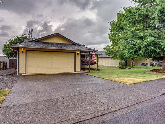 3rd image of 15016 NE 50th St