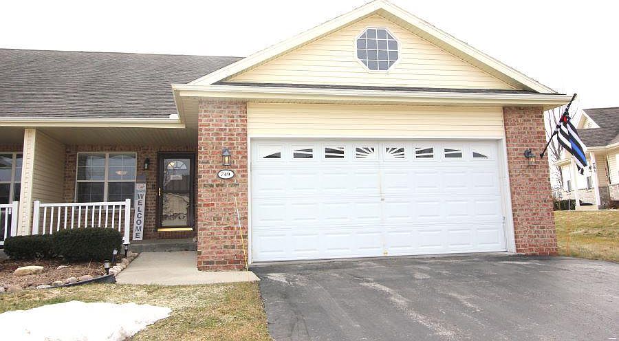 1st image of 749 Stonecrop DRIVE