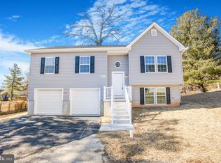 2939 Summit Ave, Parkville, MD 21234