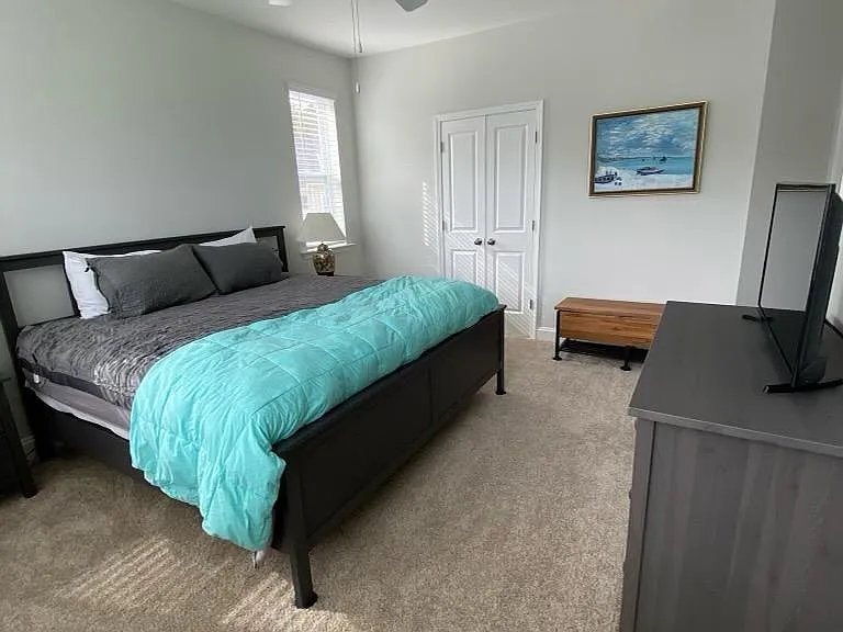 132 Manordale Dr — Photo 6
