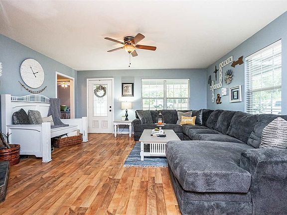 5th image of 9042 County Road 3120 N