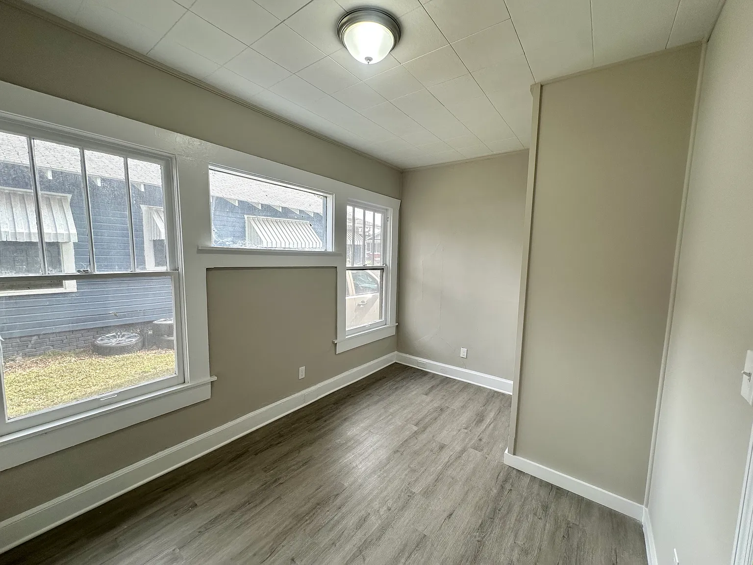 4 bed, 1334 sqft, $1,200 — Photo 3