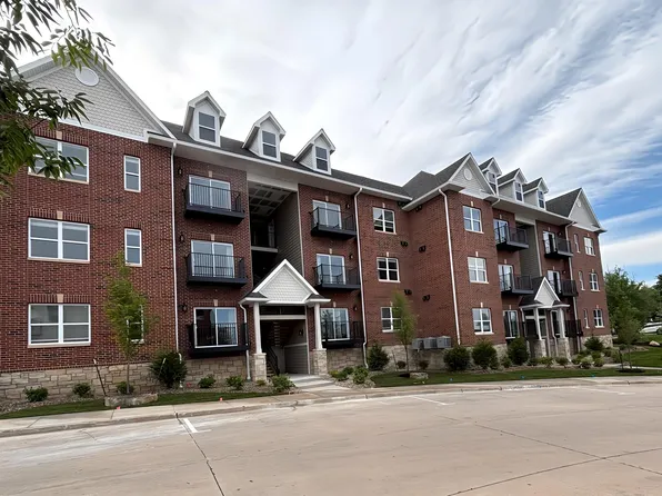 2100 Corona Rd #106, Columbia, MO 65203