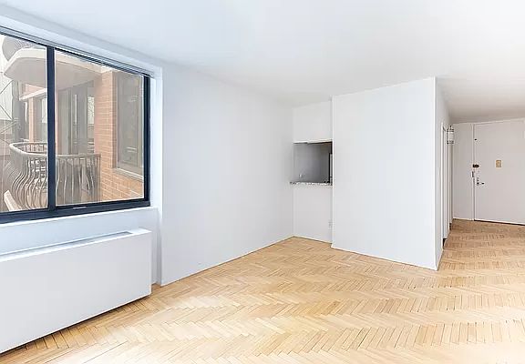 2nd image of 343 E 74th St APT 4E