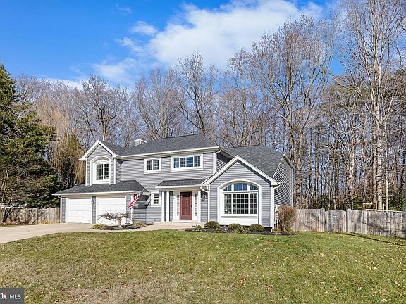 2nd image of 16 Wren Way Ct