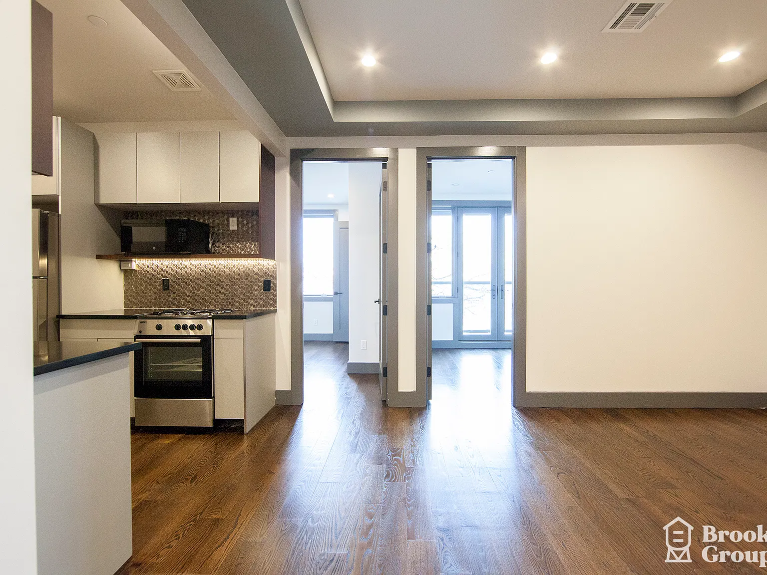 81 Jefferson Street — Photo 2