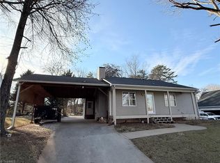 126 Blue Bonnet Ct, Mocksville, NC 27028