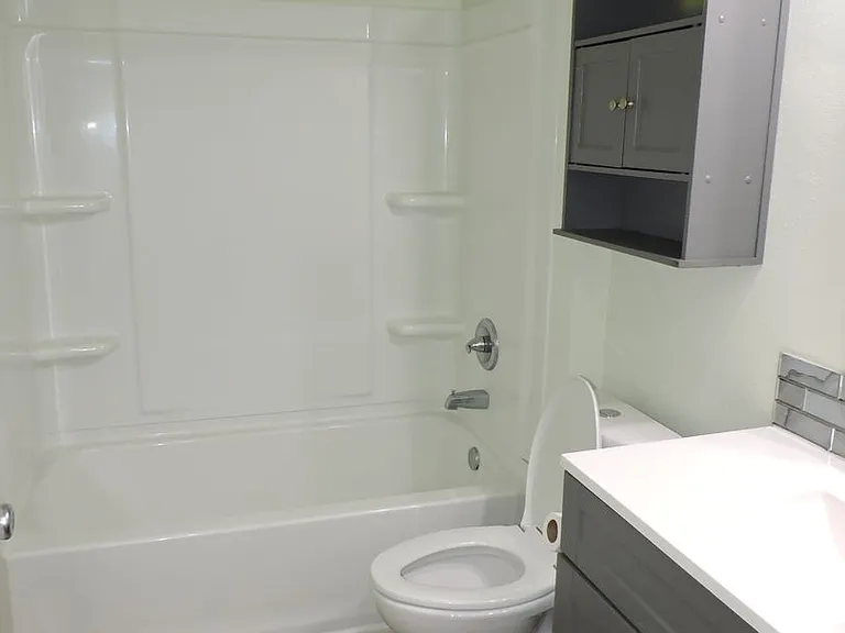 508 E Gonzalez St — Photo 21