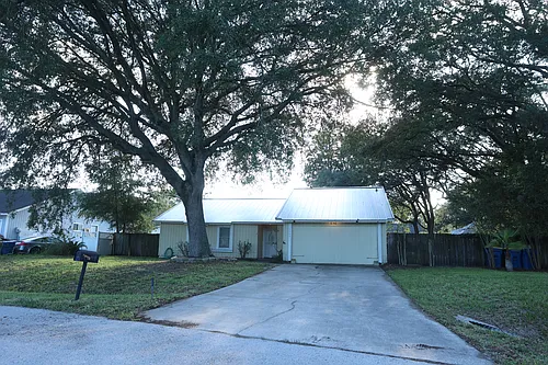 1760 Tiffany Pines Cir W Photo 1