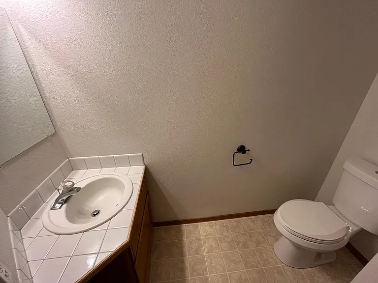 3109 NE Cromwell Ct — Photo 8