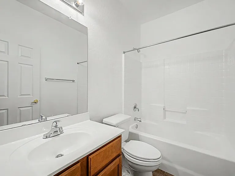 2050 N Arbor Ln — Photo 51