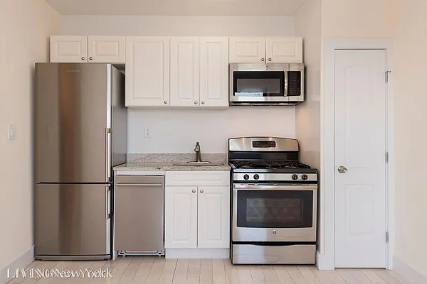 Rented by Living New York | media 16